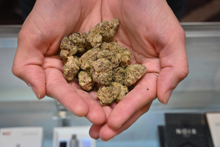 Cannabis Delivery relies on product handling standards that preserve potency, freshness, and compliance from fulfillment to customer receipt.